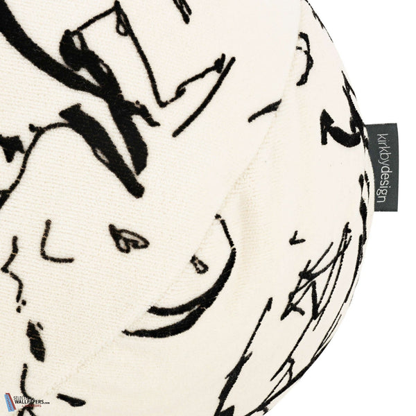 Scribble Kussen-Kirkby Design-Selected Interiors