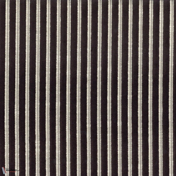 Zebu stof-Casamance-fabric-Noir-Meter (M1)-Selected-Wallpapers-Interiors