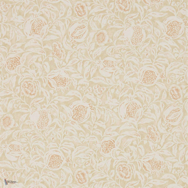Annandale wallpaper in Amber van Sanderson