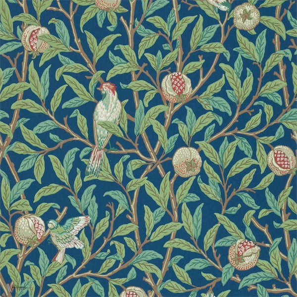 Bird & Pomegranate wallpaper in Blue/Sage van Morris & Co