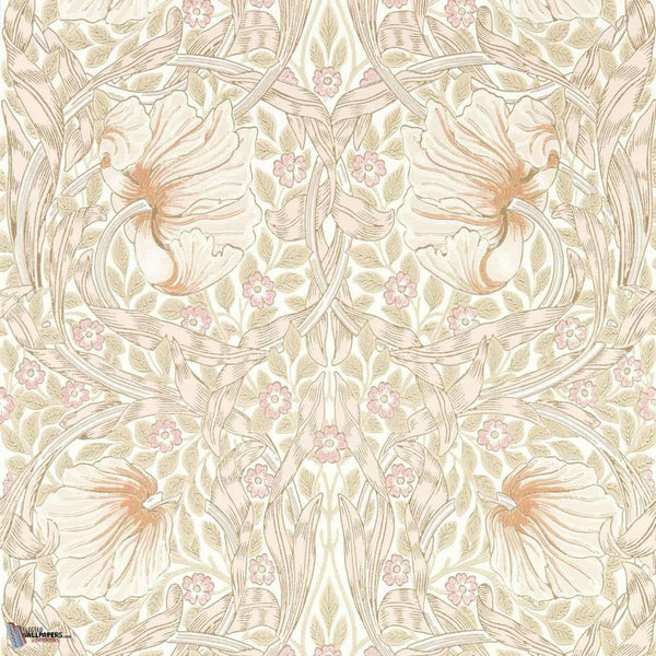 Pimpernel wallpaper in Cochineal Pink van Morris & Co
