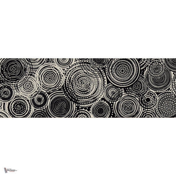 The Log Black And White wallpaper in Black and White van Daisy James — volledig ontwerp