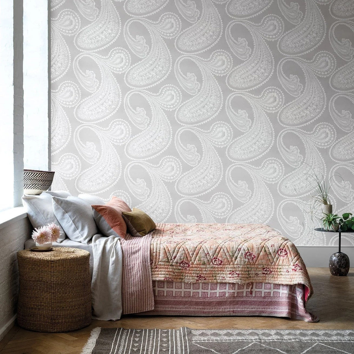 Icons wallpaper collection Cole and Son