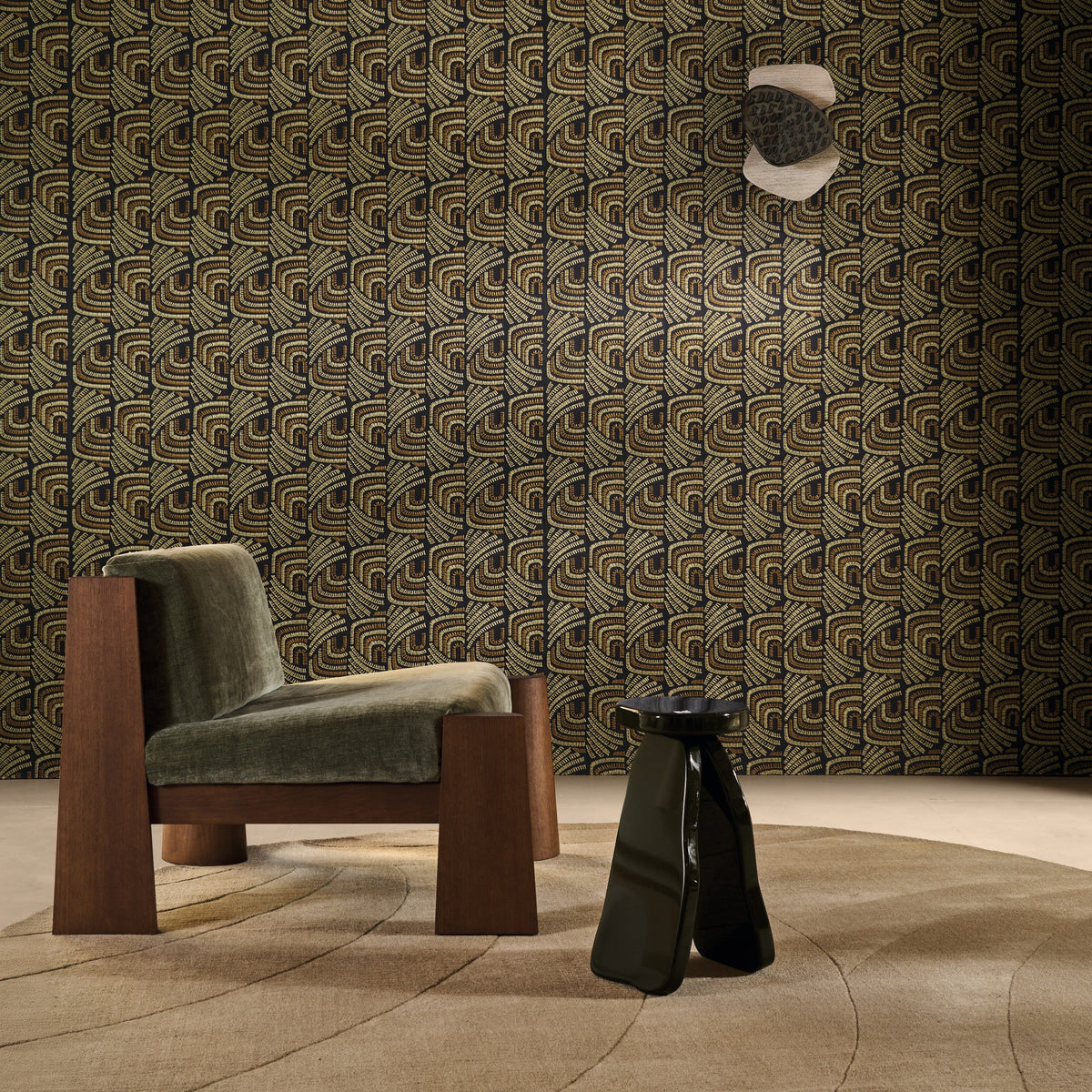 Mimbeau wallpaper collection van Casamance: linnen luxury tussen zee and dennen