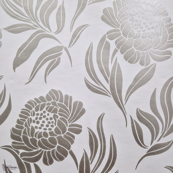 Chatsworth wallpaper in Ivoor by 1838 wallcoverings