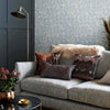 Glaze Tapete in Denim von 1838 wallcoverings — Interieur