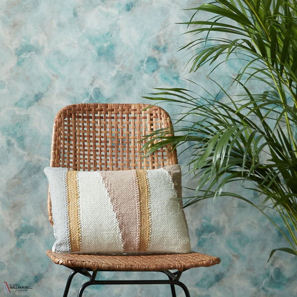 Quartz behang in Mineral van 1838 wallcoverings — interieur