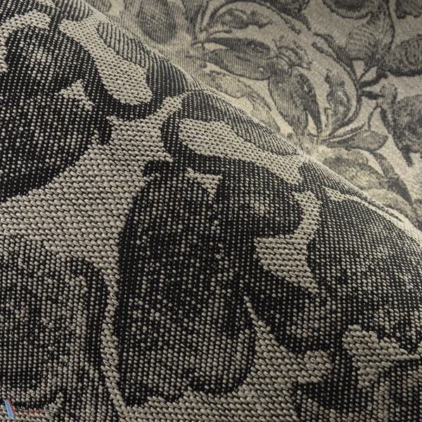 Coccinella Bella Jacquard-Moooi-behang-Selected-Wallpapers-Interiors
