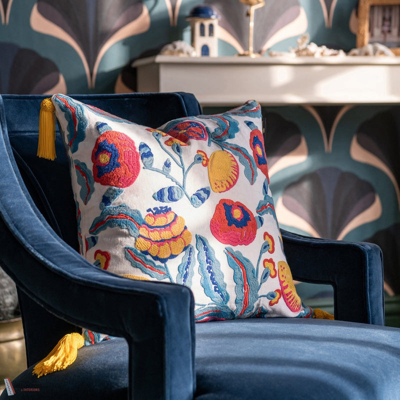 Fiori di Limone Embroidered Kissen-Mind the Gap-Fucsia/White-50 x 50 cm-Selected-Wallpapers-Interiors