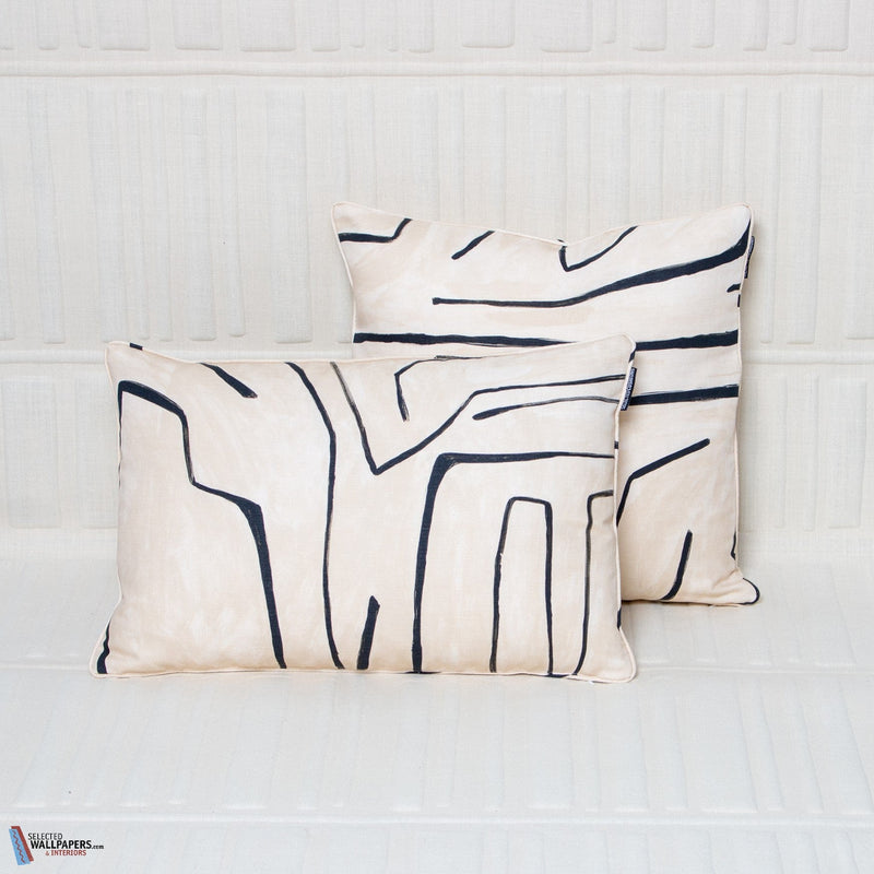 Graffito coussin-Kelly Wearstler-Selected-Wallpapers-Interiors
