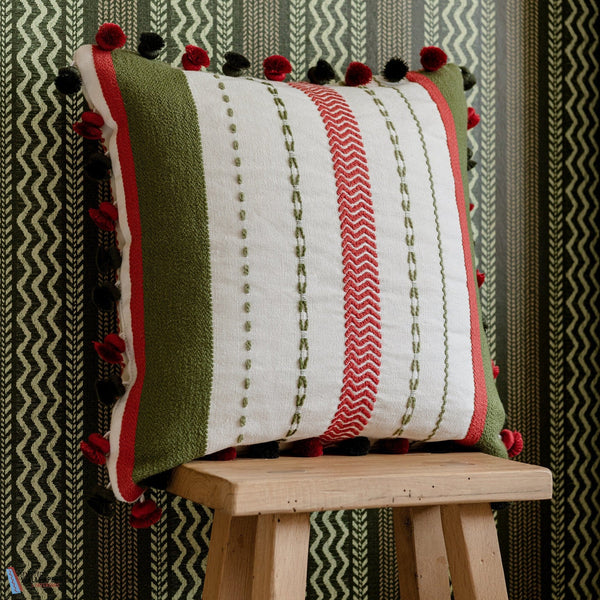 Handwerklich Kussen-Kussen-Mind the Gap-Green/Red-50 x 50 cm-Selected Interiors