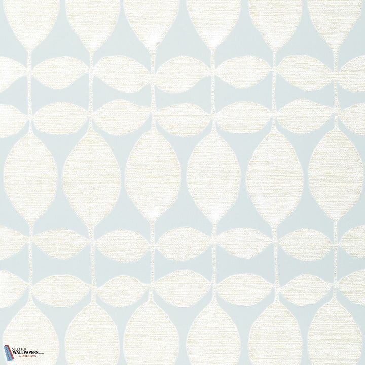 Lola-Thibaut-wallpaper-behang-Tapete-wallpaper-Pearl on Soft Blue-Rol-Selected Wallpapers