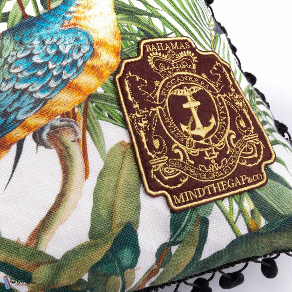 Parrots of Brasil Linen Kussen-Kussen-Mind the Gap-Selected Interiors