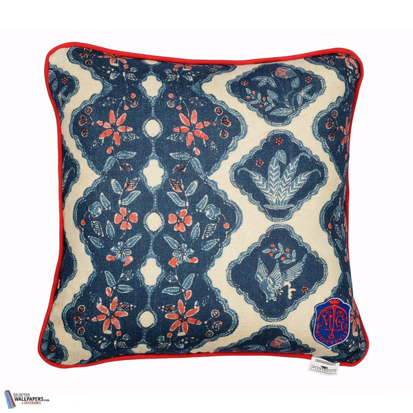Phoenicia Batik Kussen-Kussen-Mind the Gap-Indigo/Red-50 x 50 cm-Selected Interiors
