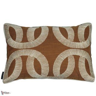 Sur Un Fil Orange Terreux