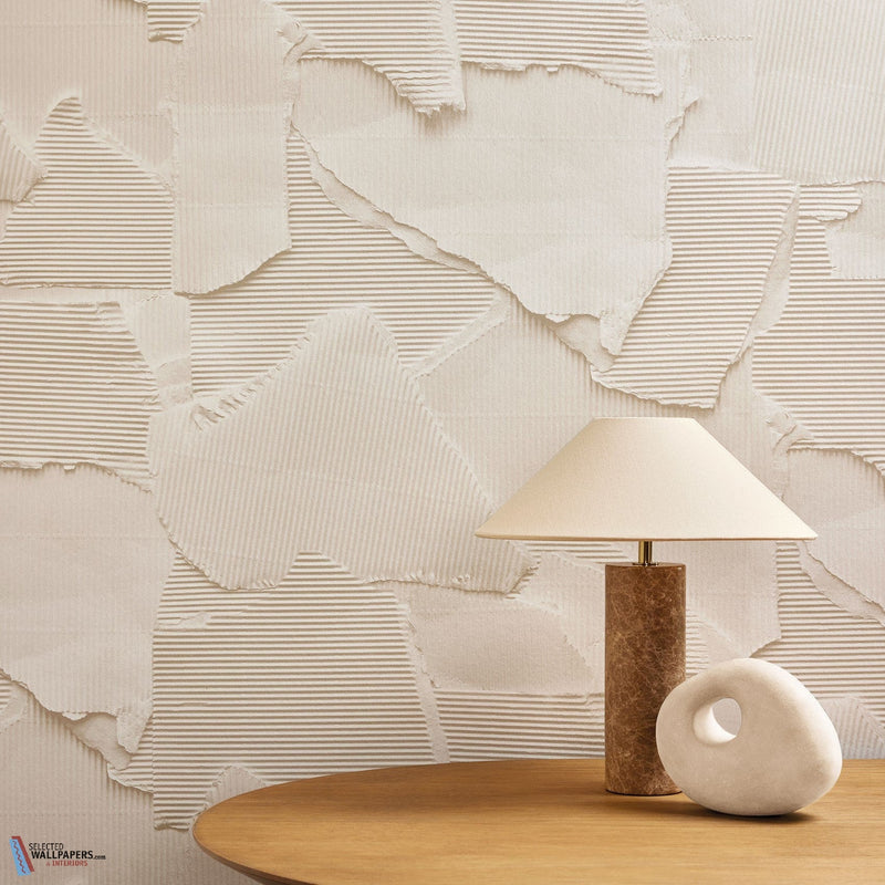 Tear Wallcovering carta da parati di Kirkby Design