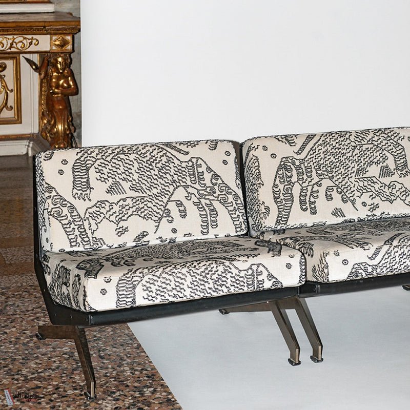 Tiger Mountain Stoff-Dedar-Selected-Wallpapers-Interiors