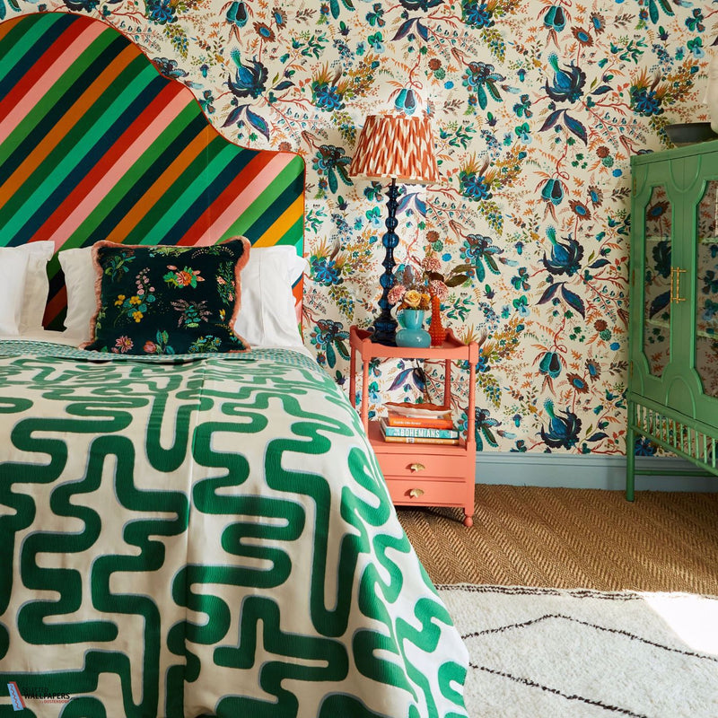 Wonderland Floral behang van Harlequin