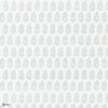 Chloe behang in Spa Blue on White van Anna French