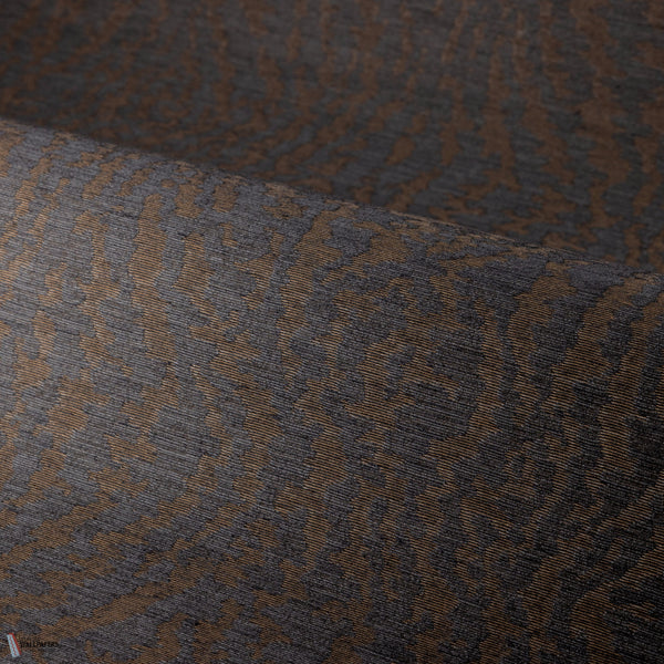 Canon wallpaper in Noir Wenge by Casamance