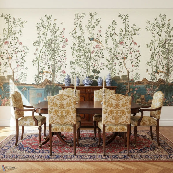 Canton Reverie behang van Iksel — sfeerbeeld in een klassiek interieur