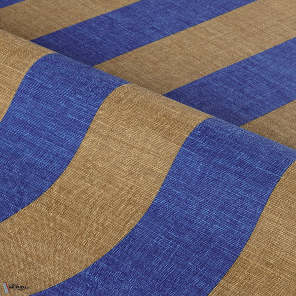 Beausoleil behang in Bleu Roi Bronze van Casamance