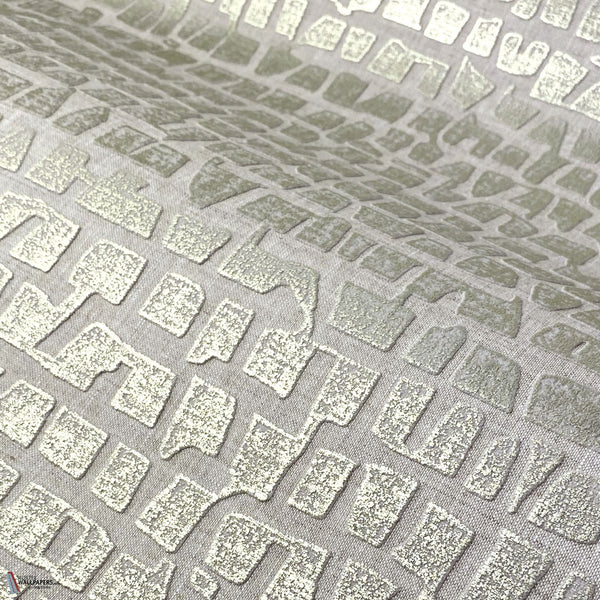 Serti wallpaper in Craie Platine by Casamance