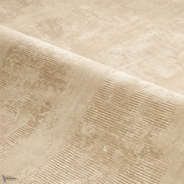 Zumaia wallpaper in Sable by Casamance