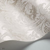Blake behang in Chalk on Metallic Silver van Cole & Son