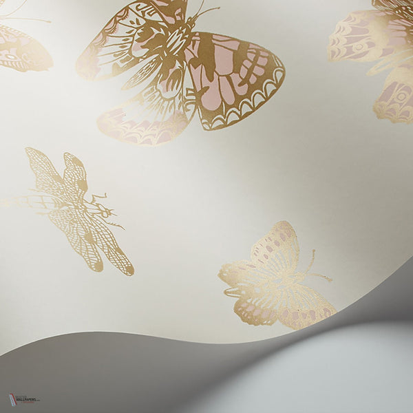 Butterflies & Dragonflies behang in Alabaster & Metallic Gold on Pale Cream van Cole & Son