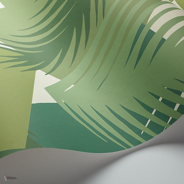 Deco Palm behang in Leaf Greens on Cream van Cole & Son