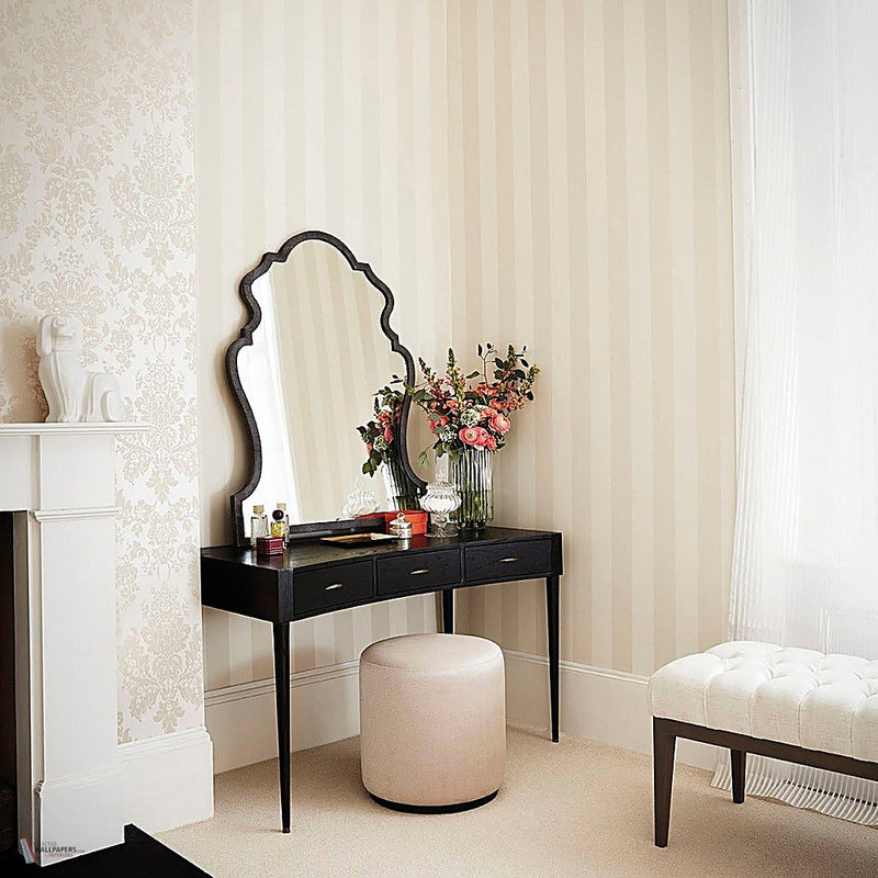 Glastonbury Stripe papel pintado de Cole & Son — interior