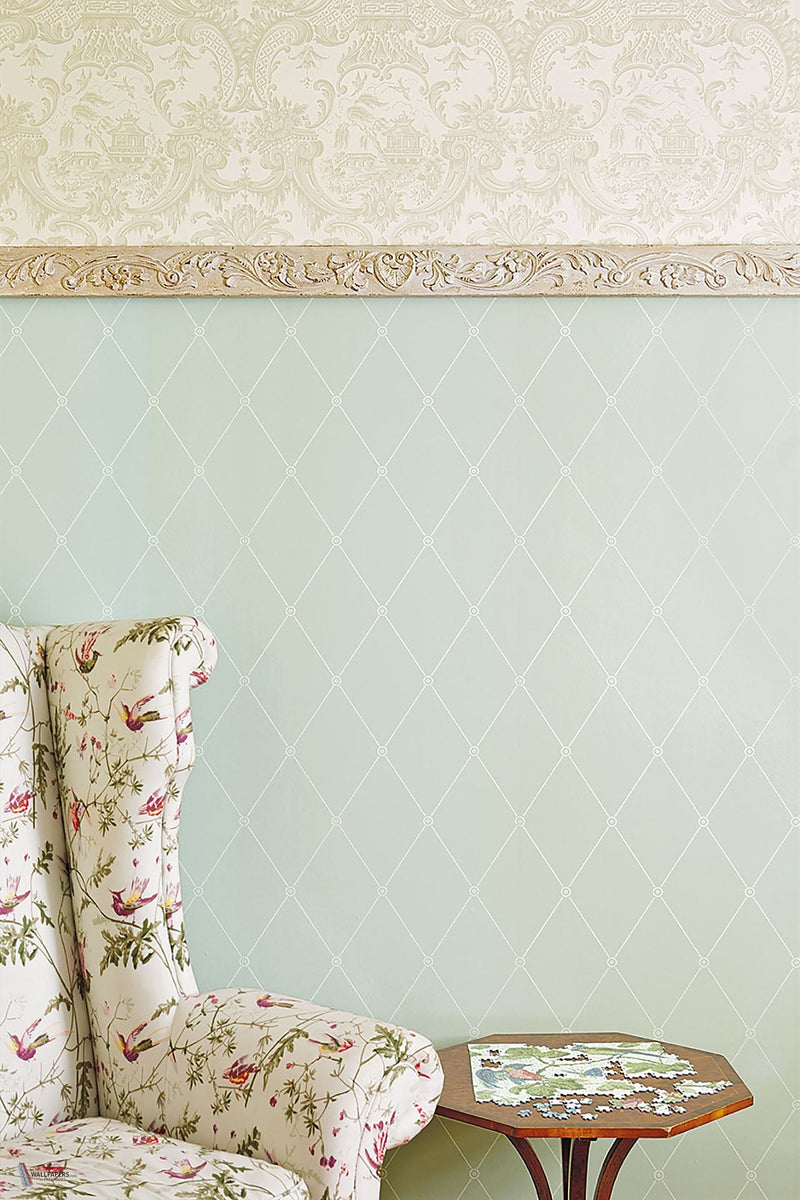 Large Georgian Rope Trellis wallpaper Cole & Son — interior