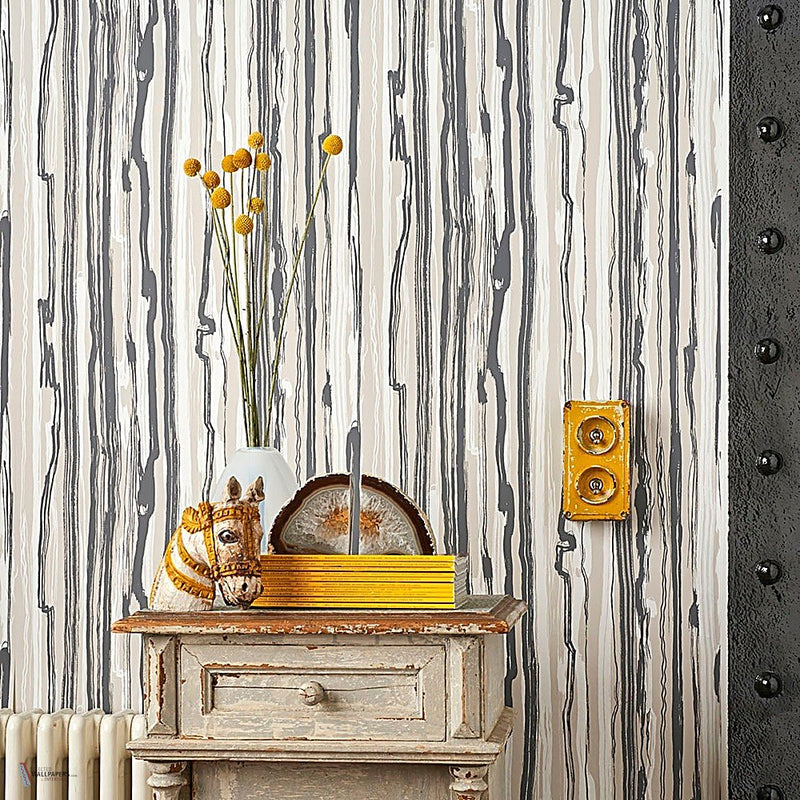 Strand wallpaper by Cole & Son — interior