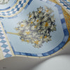Sultan'S Palace behang in China Blue & Ochre van Cole & Son