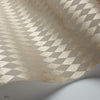 Titania behang in Metallic Gilver on Taupe van Cole & Son