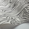 Zebrawood behang in Soot on Snow van Cole & Son