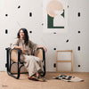 Bobby Clark - Shape Study behang in Deep Navy van Coordonne — interieur