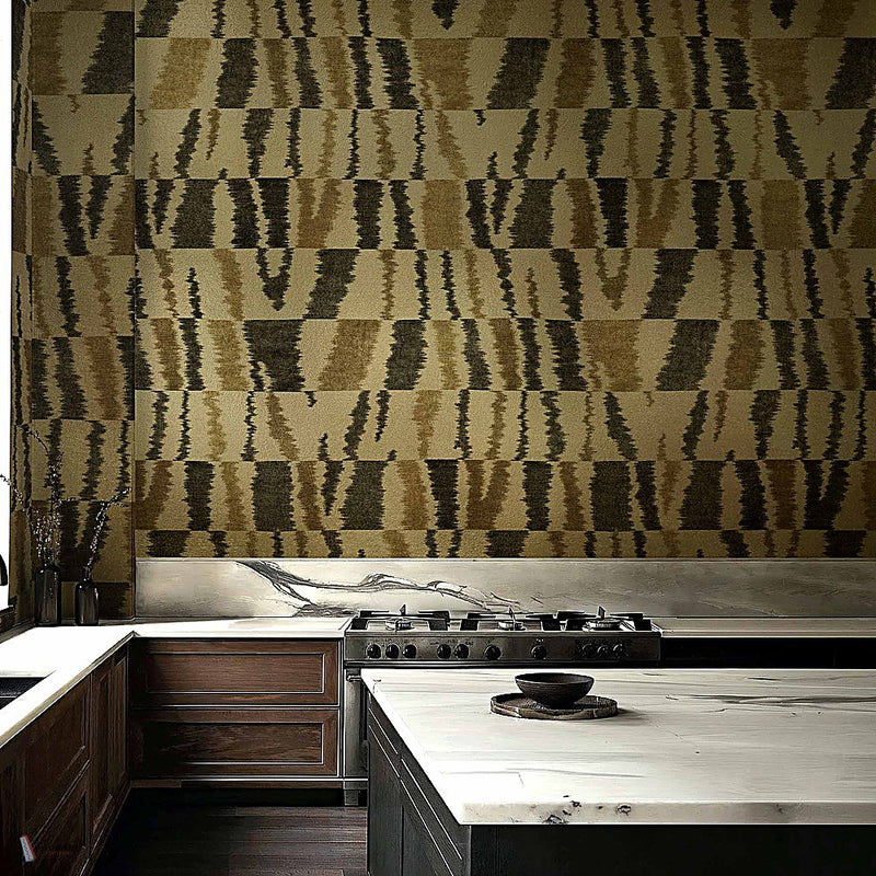 Bujlud wallpaper in Gold by Coordonne — interior