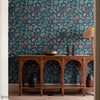 Chintz Tapete in Indigo von Coordonne — Interieur