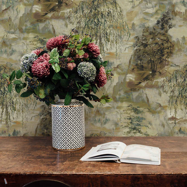 Dunhuang behang in Cardamom van Coordonne — interieur