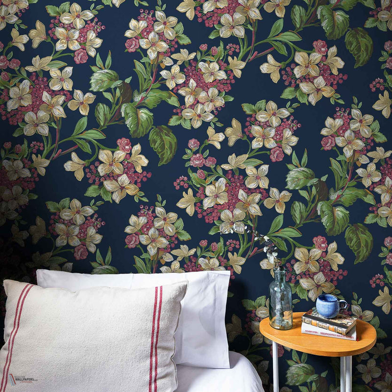 Flowery wallpaper in Navy by Coordonne — interior