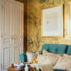 Taj Majal Metallics behang in Gold van Coordonne — interieur