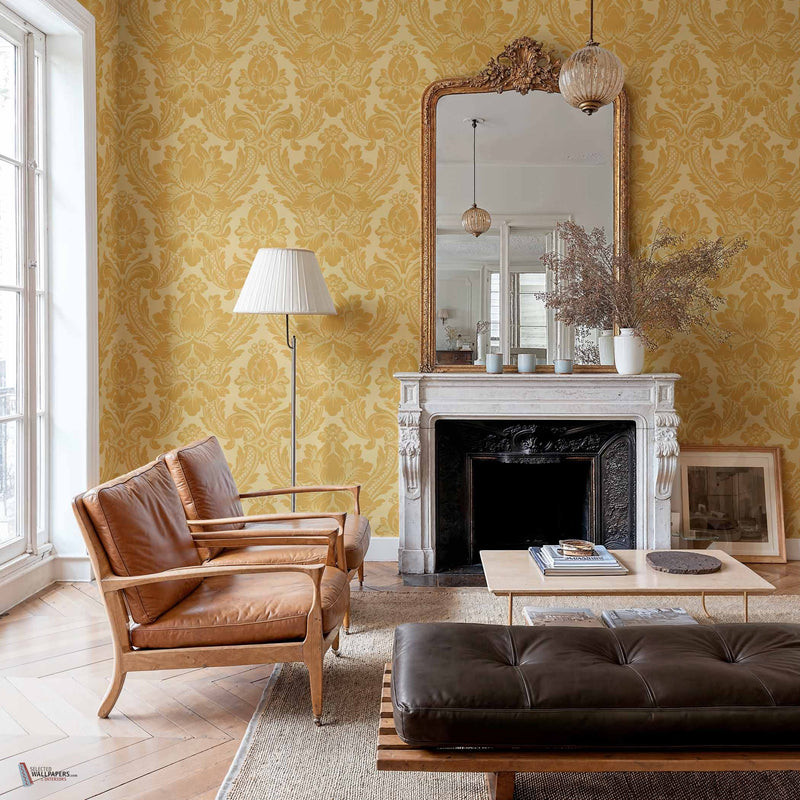 Venetian Damask Tapete in Mustard von Coordonne — Interieur
