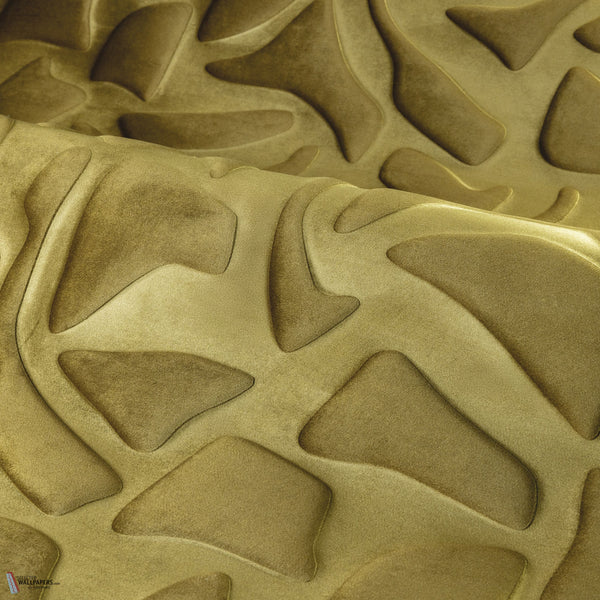 Erosion wallpaper in Vert Olive by Casamance
