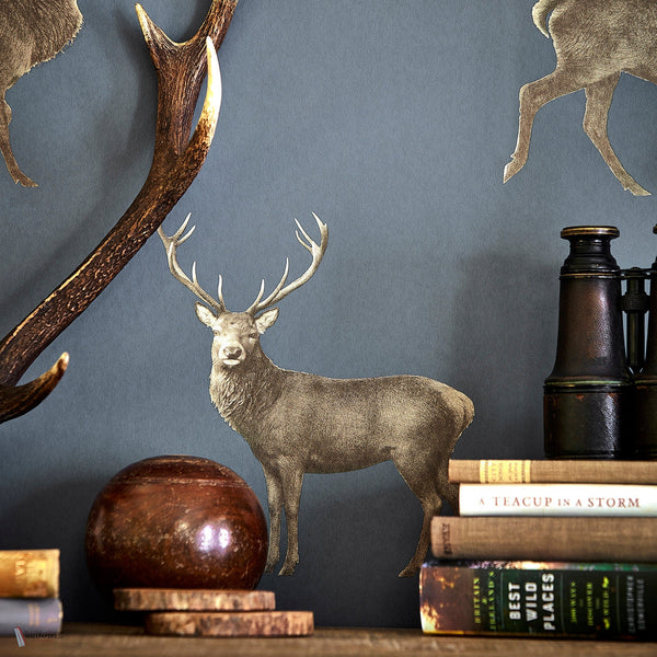 Evesham Deer wallpaper van Sanderson