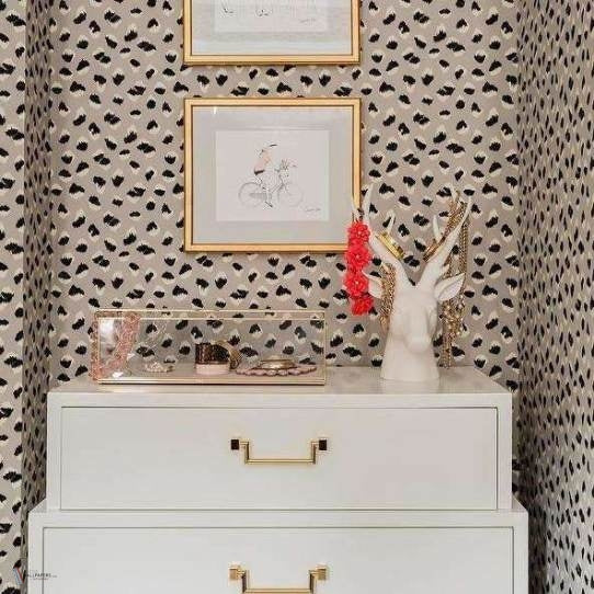 Feline behang van Kelly Wearstler