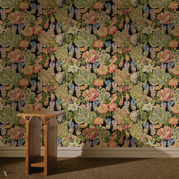 Amatoria wallpaper by House of Hackney