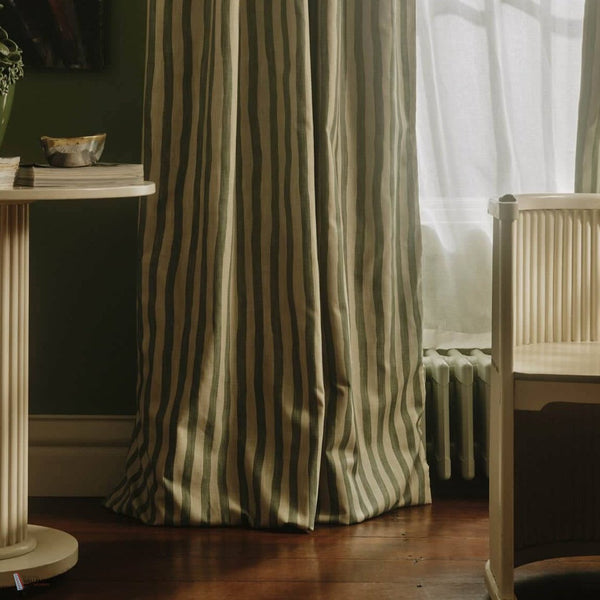Artists Stripe Cotton Stofff von House of Hackney — Interieur
