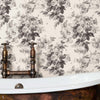 London Rose Traditional behang van House of Hackney — interieur